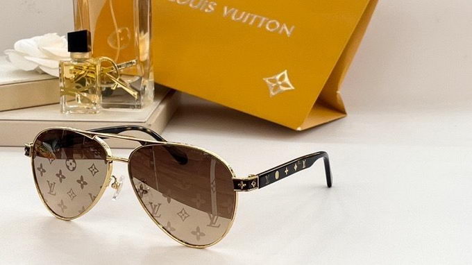Louis Vuitton Sunglasses ID:20230516-170
